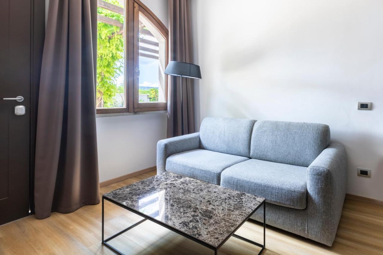 Antico Borgo Di Sutri Hotel Kültér fotó