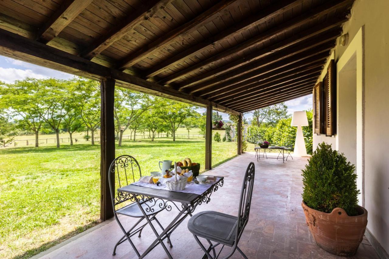 Antico Borgo Di Sutri Hotel Kültér fotó