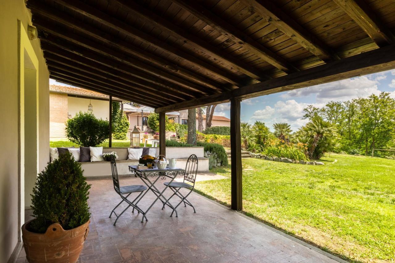 Antico Borgo Di Sutri Hotel Kültér fotó