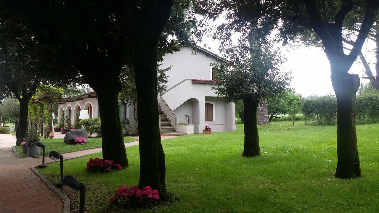 Antico Borgo Di Sutri Hotel Kültér fotó